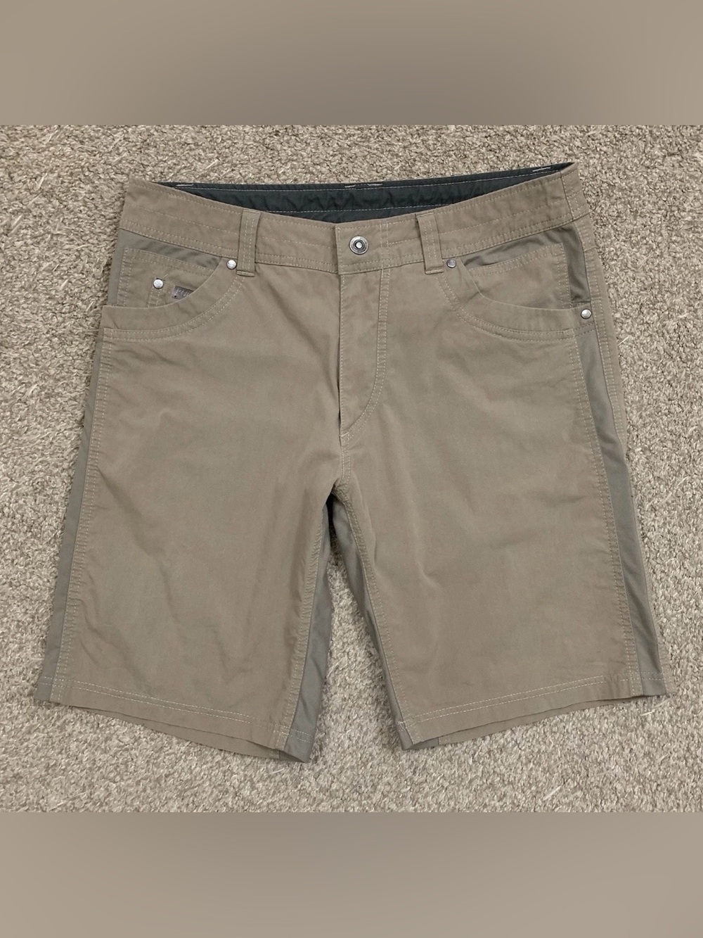 Kuhl Radikl Shorts Mens 33 Khaki Beige Outdoor Comfort Stretch Utility Pocket